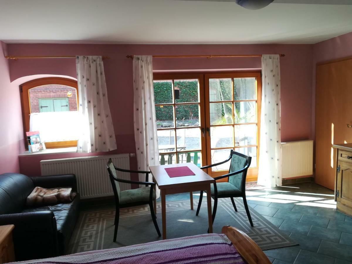 Pension Claudia Gueldenpfennig Tangermünde エクステリア 写真